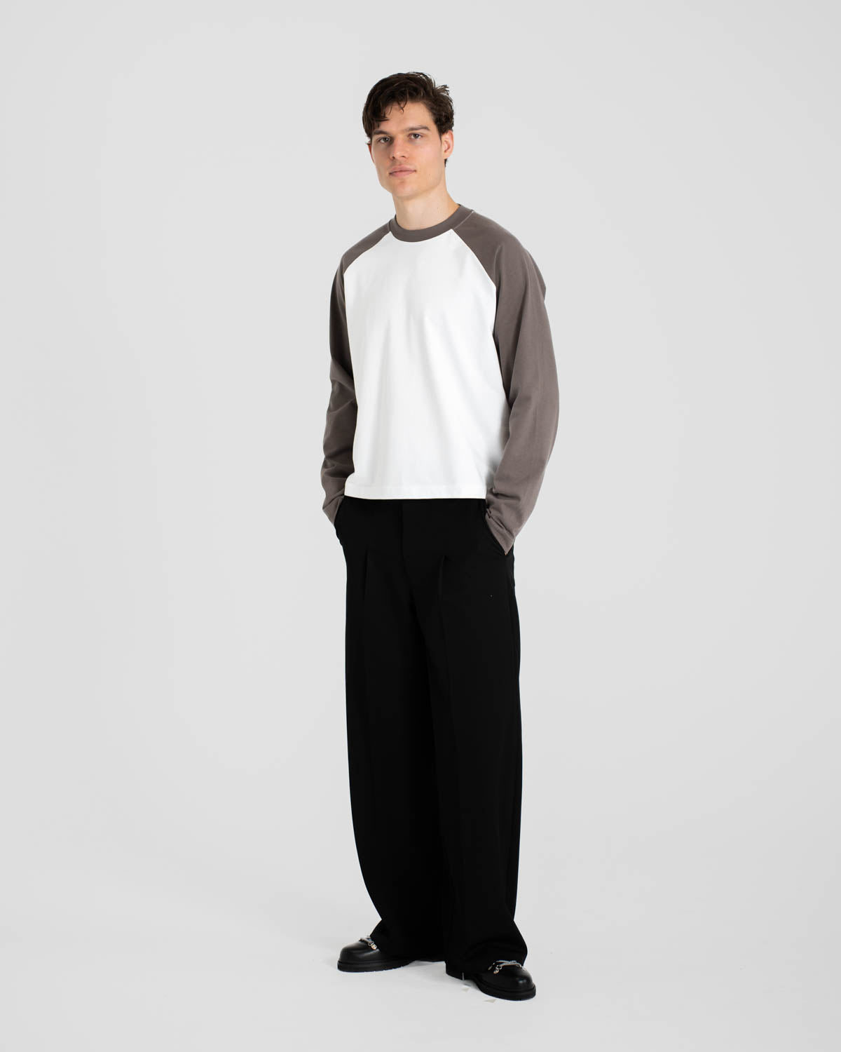 Raglan Longsleeve T-shirt White/Grey